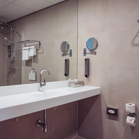 Plaza Premium Center 4* Den Haag