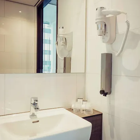 Western Plaza Center 4*