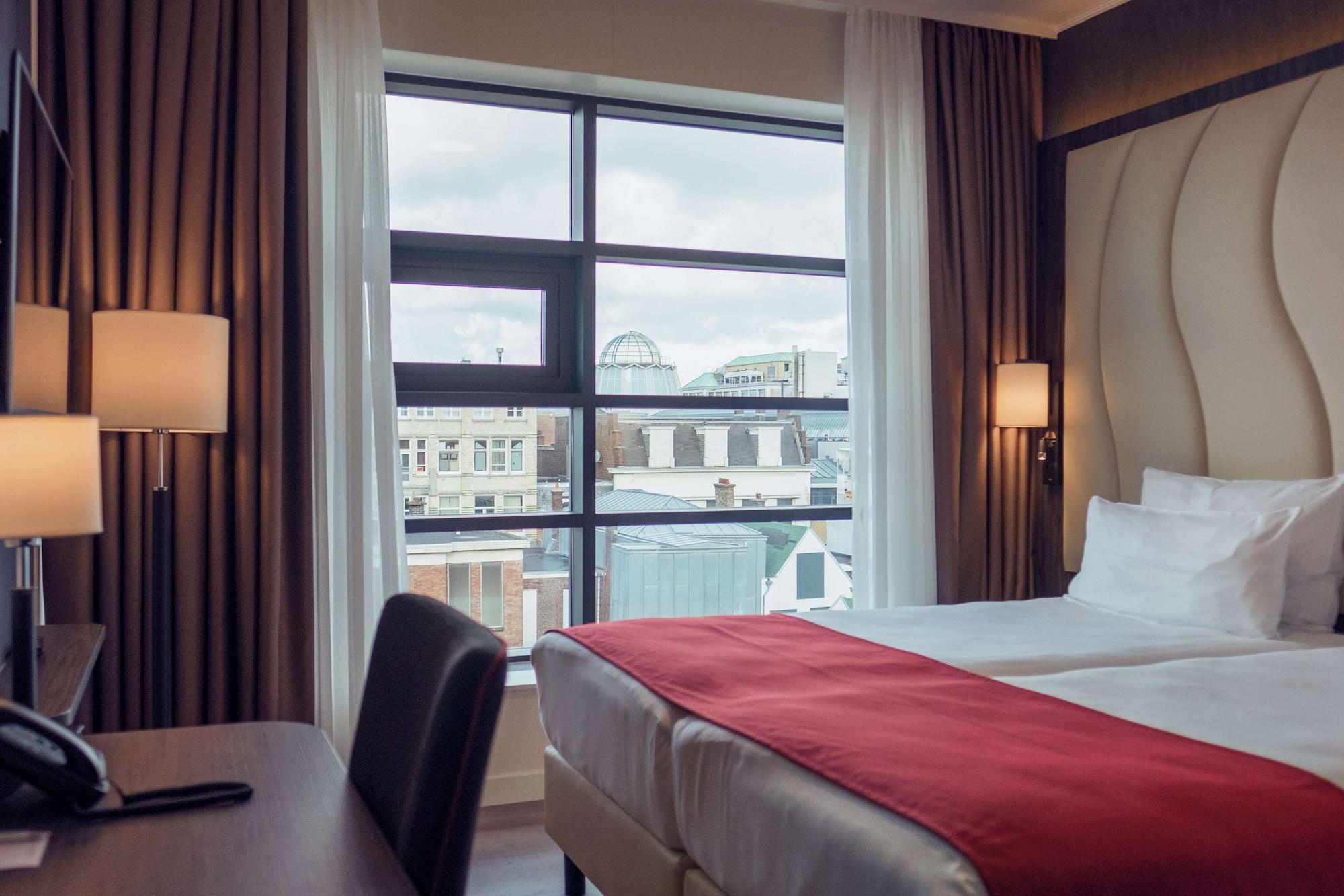 Hotel Plaza Premium Center